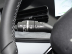 2023款 DM-i 1.5L 121km 尊贵型
