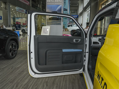 2023款 熊猫mini 200km 小黄鸭限定版 开心吖