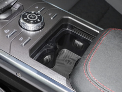 2023款 2.0T 四驱穿越