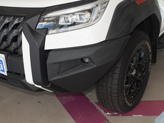 2023款 虎啸 2.3T自动四驱柴油旗舰型M9T