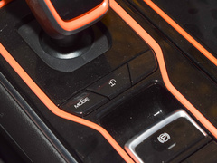 2023款 虎啸 2.3T自动四驱柴油旗舰型M9T