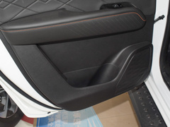2023款 虎啸 2.3T自动四驱柴油旗舰型M9T