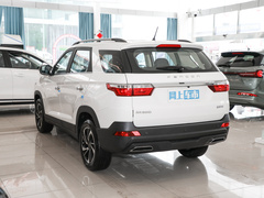 2022款 2.0T 基本型 