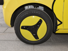 2023款 熊猫mini 200km 小黄鸭限定版 幸运吖