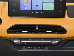 2023款 熊猫mini 200km 小黄鸭限定版 幸运吖