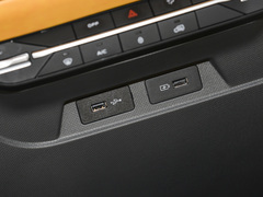 2023款 熊猫mini 200km 小黄鸭限定版 幸运吖