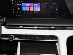 2023款 第三代 2.0T 自动旗舰型
