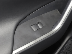 2023款 2.0L CVT两驱风尚Plus版