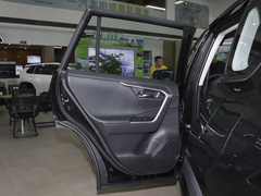 2023款 2.0L CVT两驱风尚Plus版