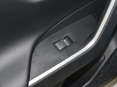2023款 2.0L CVT四驱探险旗舰版