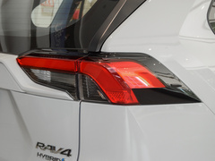 2023款 双擎 2.5L E-CVT两驱精英版