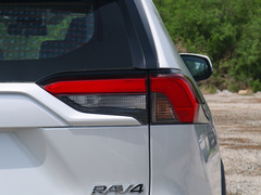 2023款 双擎 2.5L E-CVT两驱精英Plus版