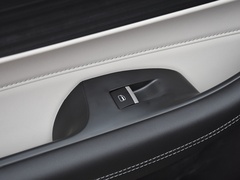 2023款 1.5L 手动时尚型