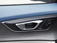 2023款 1.5L 手动时尚型