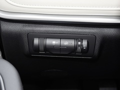 2023款 1.5L 手动时尚型