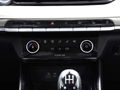 2023款 1.5L 手动时尚型