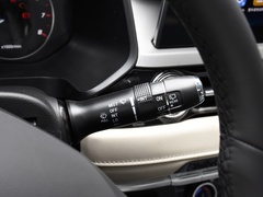 2023款 1.5L 手动时尚型