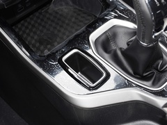 2023款 1.5L 手动时尚型