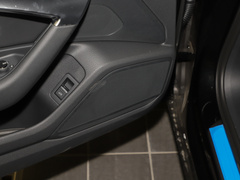 2023款 改款 40 TFSI 豪华致雅型