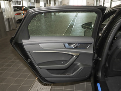 2023款 改款 40 TFSI 豪华动感型