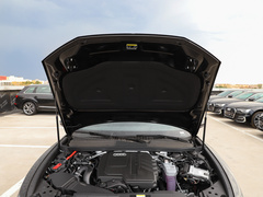 2023款 改款 40 TFSI 豪华动感型