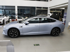 2023款 纯电 520km 后驱版