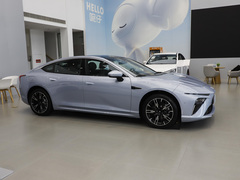 2023款 纯电 520km 后驱版