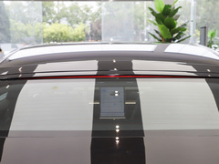 2023款 纯电 520km 后驱版