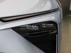 2023款 纯电 520km 后驱版