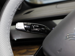 2023款 纯电 520km 后驱版