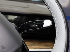 2023款 纯电 520km 后驱版