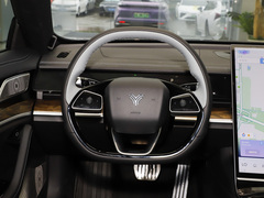 2023款 纯电 520km 后驱版
