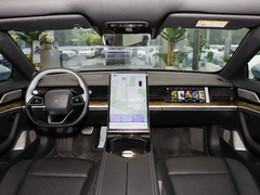 2023款 纯电 520km 后驱版