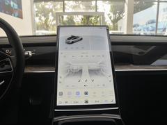 2023款 纯电 520km 后驱版