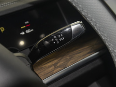 2023款 纯电 520km 后驱版