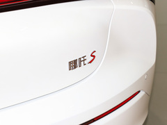 2023款 纯电 520km 后驱Lite版