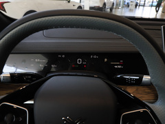 2023款 纯电 520km 后驱Lite版