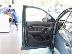 2023款 2.0L HEV 标准版