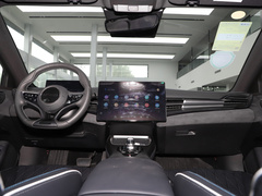 2023款 冠军版 550km 尊贵型