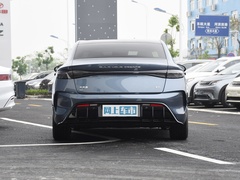 2023款 冠军版 550km 尊贵型
