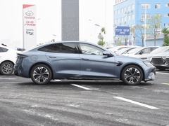 2023款 冠军版 550km 尊贵型
