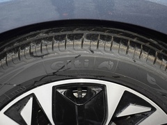 2023款 冠军版 550km 尊贵型