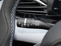 2023款 冠军版 550km 尊贵型
