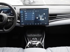 2023款 冠军版 550km 尊贵型
