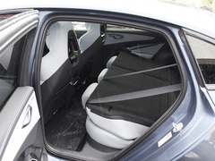 2023款 冠军版 550km 尊贵型
