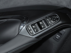 2023款 冠军版 700km 尊贵型