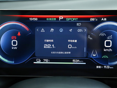 2023款 冠军版 700km 尊贵型