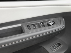 2023款 改款 380TSI 四驱尊崇旗舰版