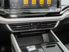 2023款 改款 380TSI 四驱尊崇旗舰版