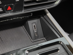 2023款 改款 380TSI 四驱尊崇旗舰版